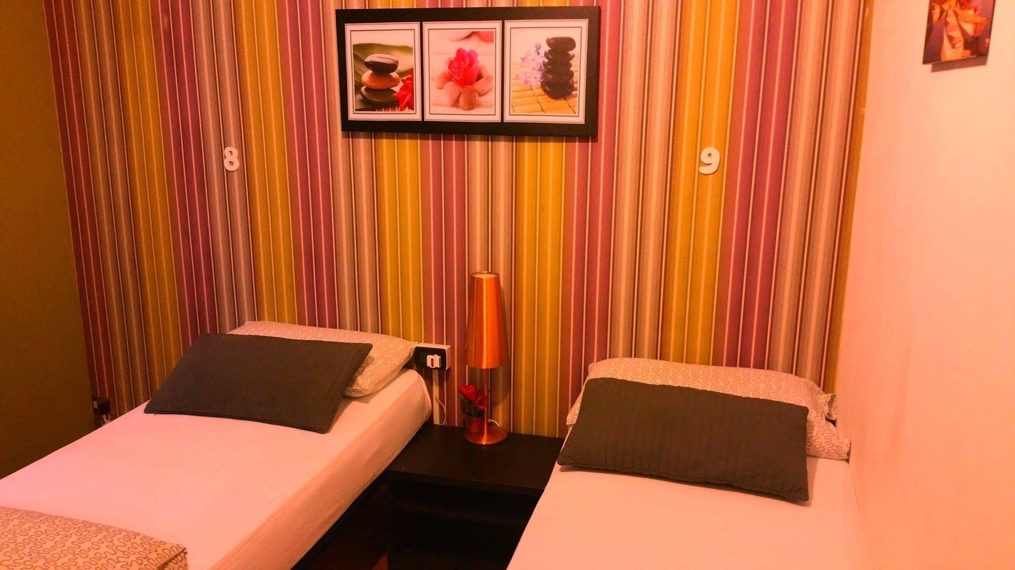 Hostel Lumiere Milaan Buitenkant foto